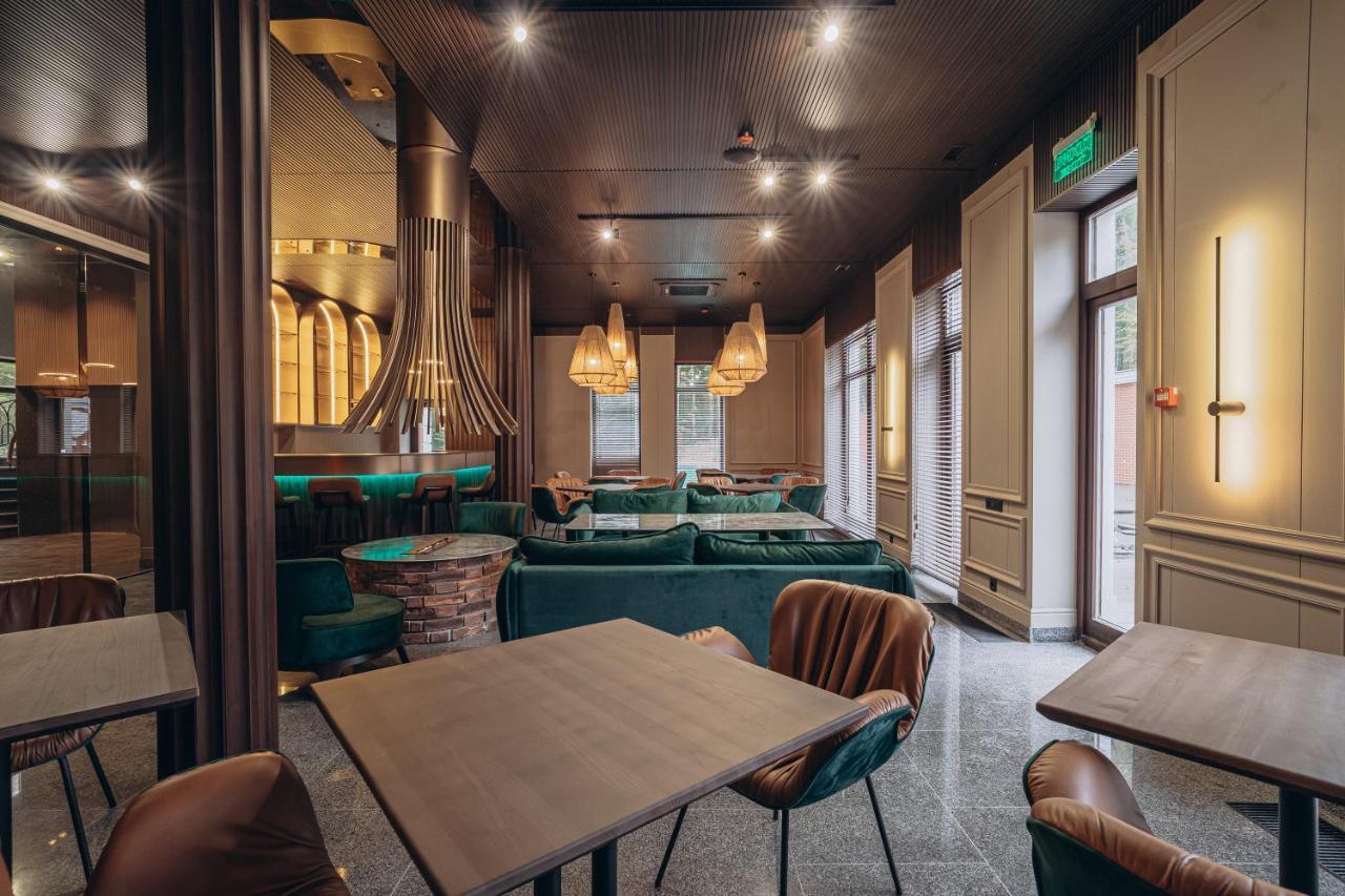 Park Hotel Bristol Uzjhorod Eksteriør billede