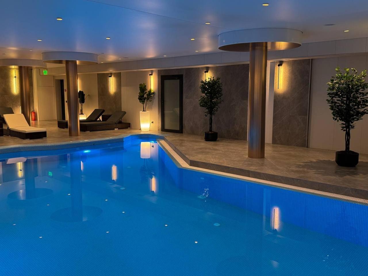Park Hotel Bristol Uzjhorod Eksteriør billede