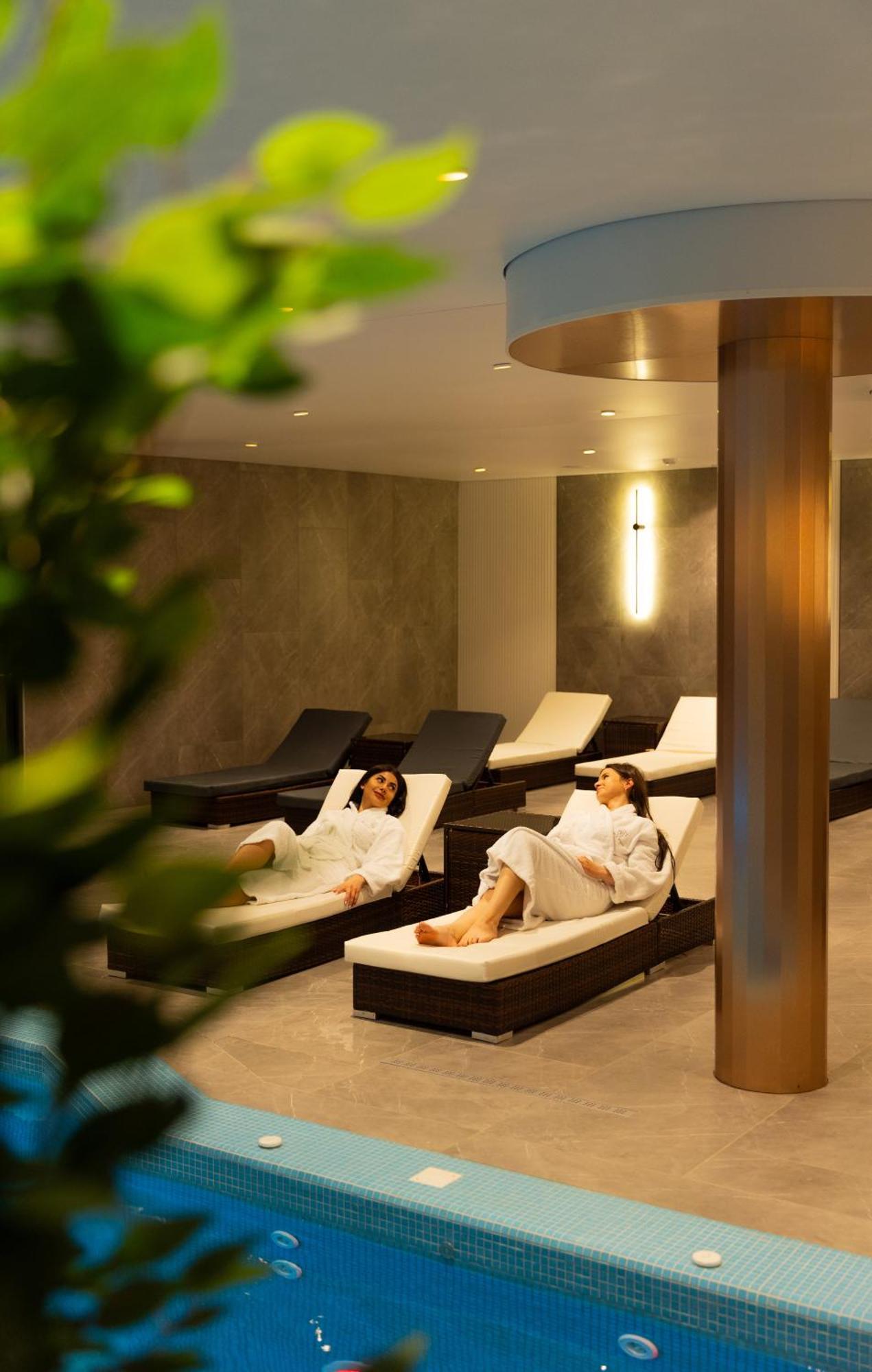 Park Hotel Bristol Uzjhorod Eksteriør billede