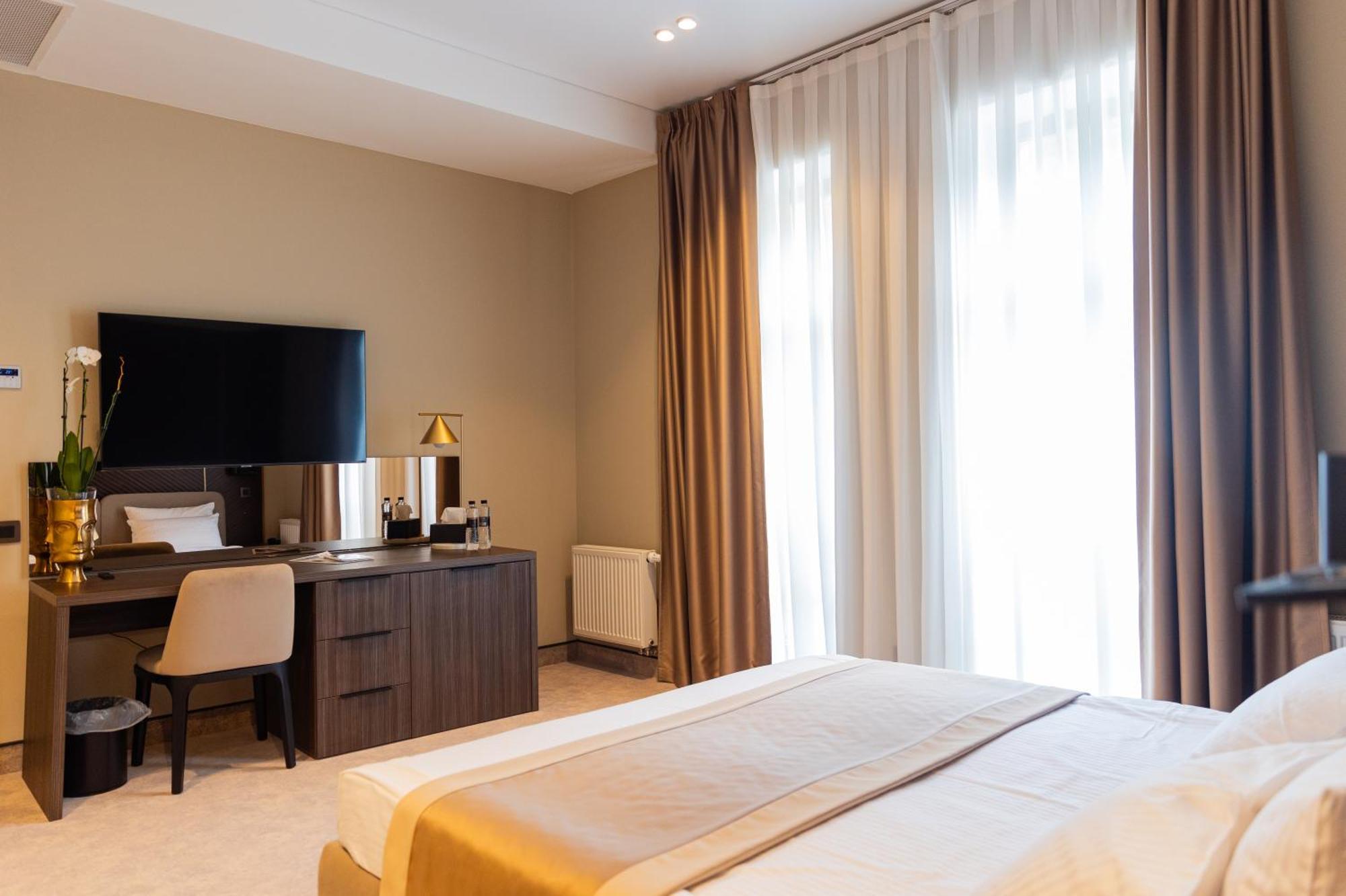 Park Hotel Bristol Uzjhorod Eksteriør billede