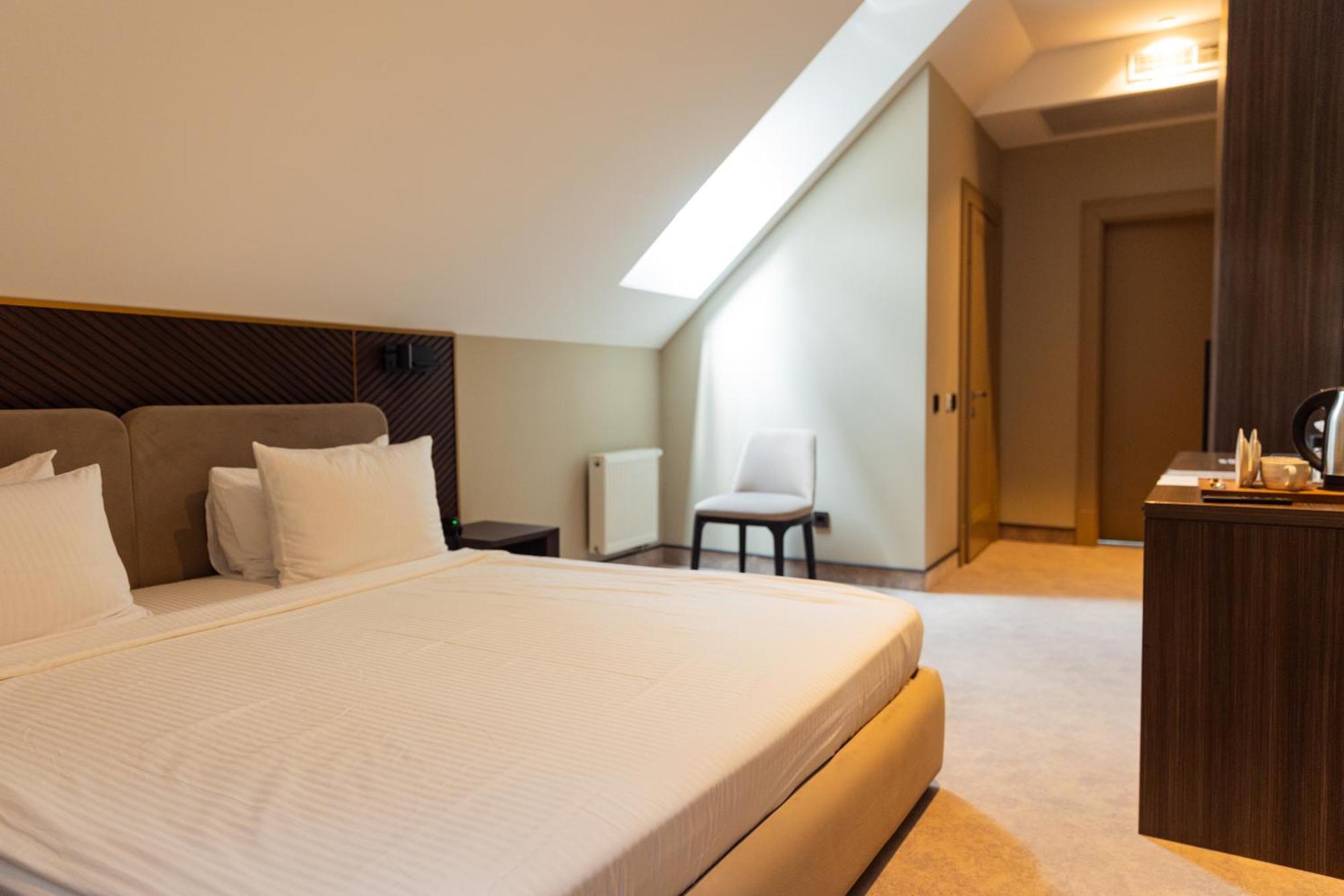 Park Hotel Bristol Uzjhorod Værelse billede